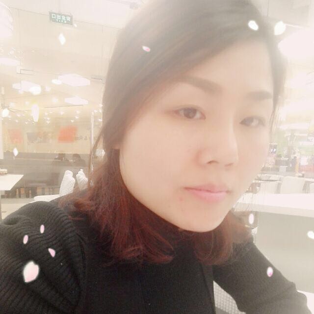 张馨月